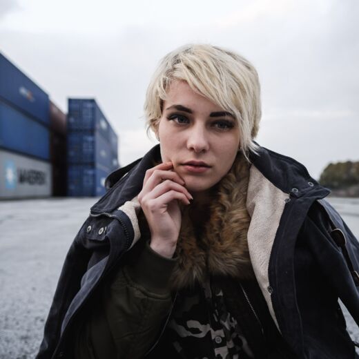 Moments in Time - Julia Litzenberger im Niehler Container Hafen @2016