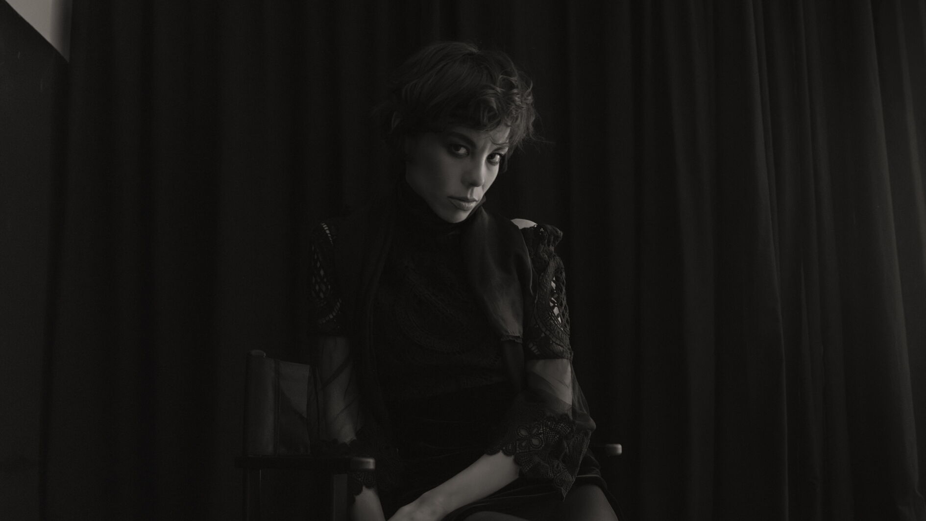 DORKA – Available Light im Studio … ep.19 @2025