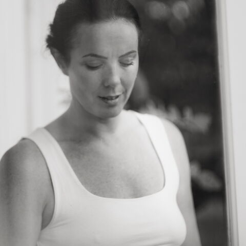 Susanna … von einem Outdoor-Shooting, – alles mit dem Biotar« 75mm/f1.5 … Schweden @2025