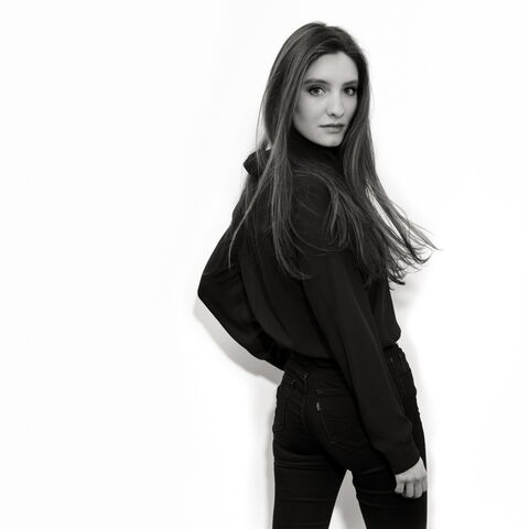 »Endless Face« … NINA Corz – von einem ersten Studioshooting 2019