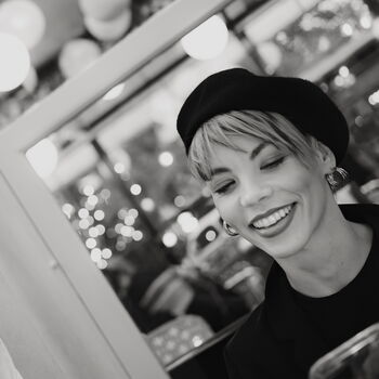 DORKA III - Dorka und ihre Kellner - Paris @2026