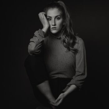 NADINE - erstes Studioshooting in 2018 in Schwarz-Weiss, Black & White