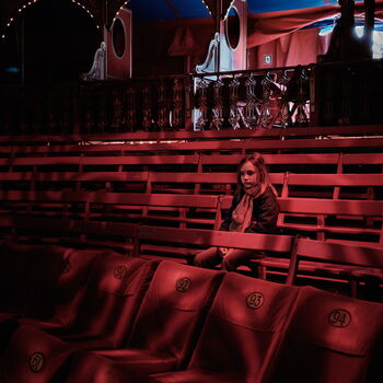 RÜCKBLICK @2016 … ein Nachmittag im Circus Roncalli … das Mädchen im Circus Roncalli