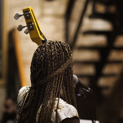 Kuba - Cuba - 2019 - Havanna - Girlsband Wena Vivra - Restaurant Pub Bar Tabarish