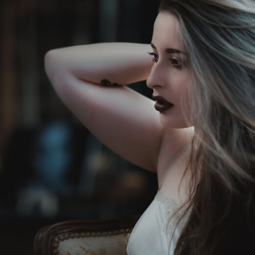 Lingerie mit Kira Faller aka @Kira Sam … Available Light beim AUS.LÖSER, Wuppertal @2016