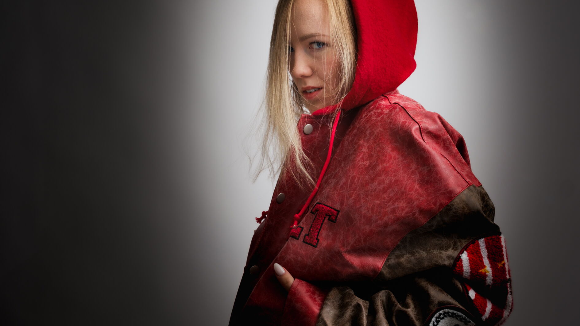 @LISA.kr54 – ep.7 … Little Red Riding Hood in Studio …