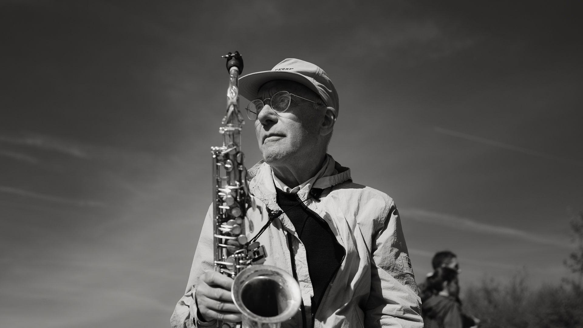 Ein Spaziergang in PARIS 2026 – Musik und Seifenblasen